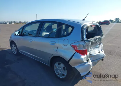 2013 Honda Fit z USA, uszkodzony, nr VIN JHMGE8H37DC064584